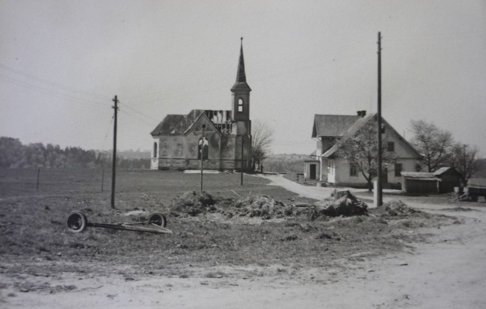 Kunčina Ves — Škola na Vsi, 1975