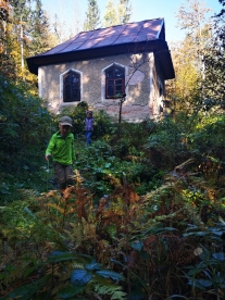 Přes tři studánky